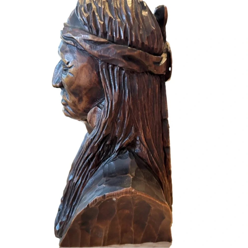 Vintage , hand carved ,painted , war chief.